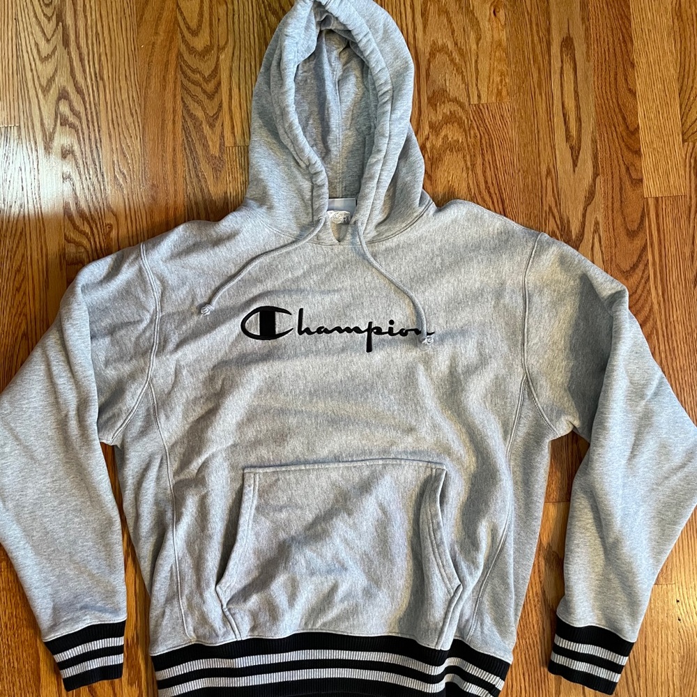 Men’s Champion hoodie